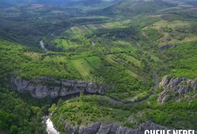 ペンション Casa Dragoi Din Socolari, Caras   Severin