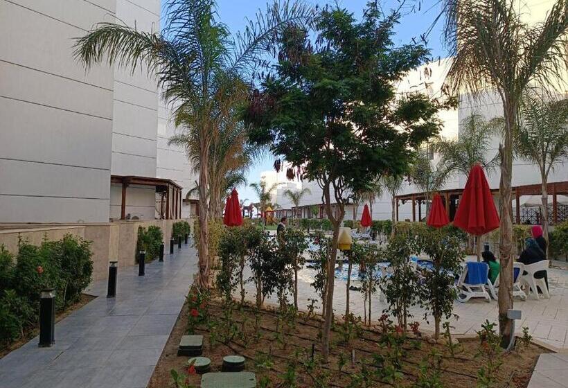 Cozy Portsaid Garden Chalet