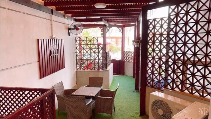 Cozy Portsaid Garden Chalet