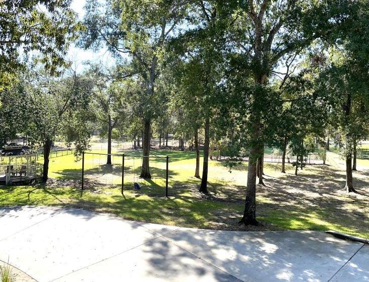 Relaxing Two Bedroom Apartment Or Studio On 13 Beautiful Wooded Acres In A Quiet Neighborhood