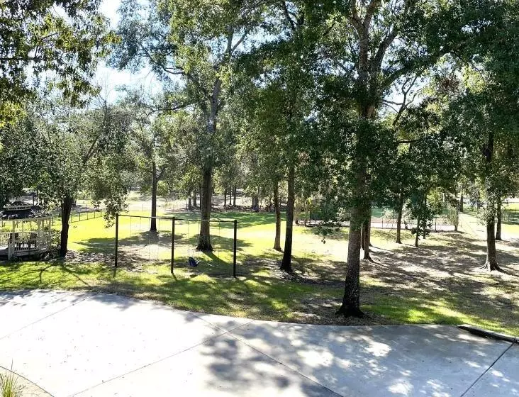 Relaxing Two Bedroom Apartment Or Studio On 13 Beautiful Wooded Acres In A Quiet Neighborhood