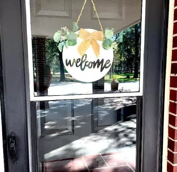 Relaxing Two Bedroom Apartment Or Studio On 13 Beautiful Wooded Acres In A Quiet Neighborhood