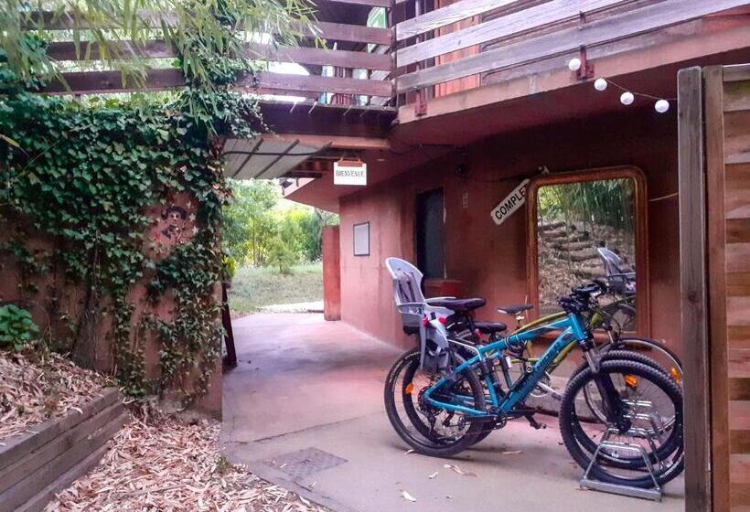Le Nid Du Chat Noir Maison Alvéole Bed And Books
