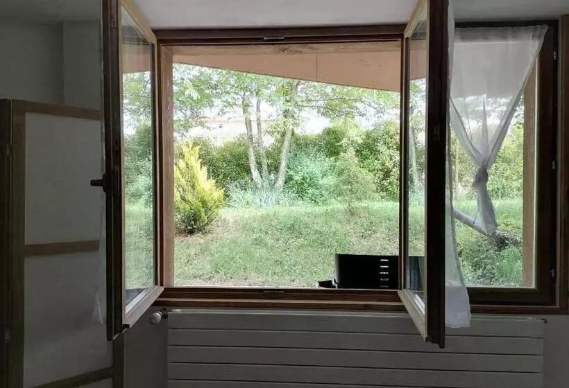 Le Nid Du Chat Noir   Maison Alvéole Bed And Books