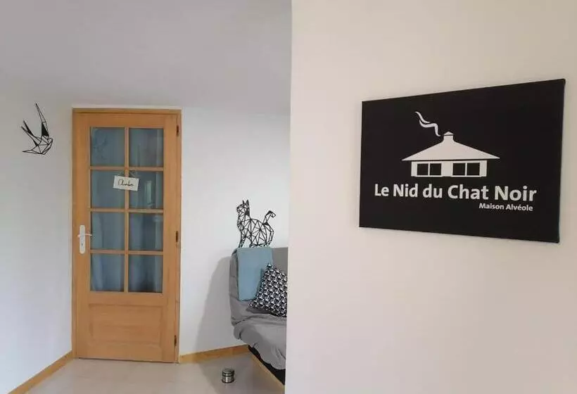 Le Nid Du Chat Noir   Maison Alvéole Bed And Books