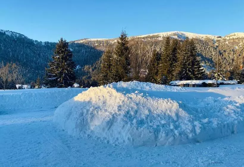 Hillhome Apartment & Sauna