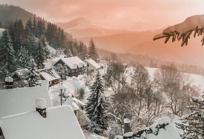 Hillhome Apartment & Sauna