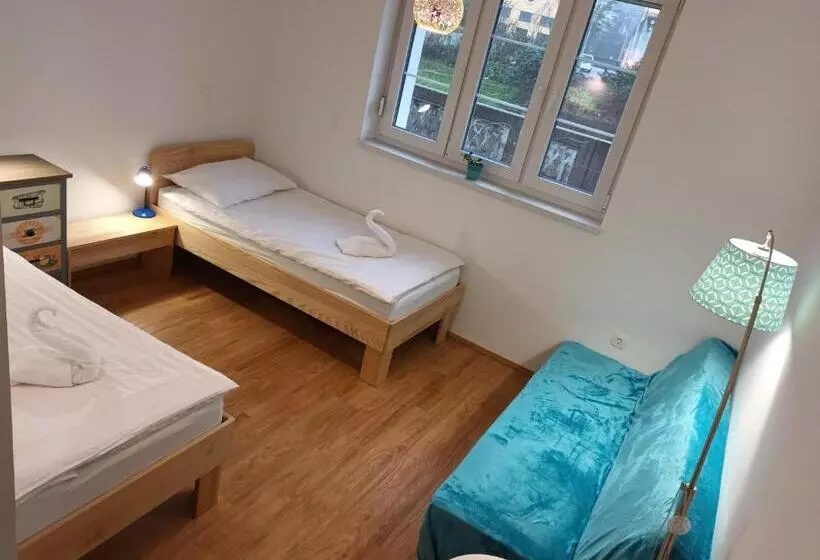 پانسیون Accommodation Baron
