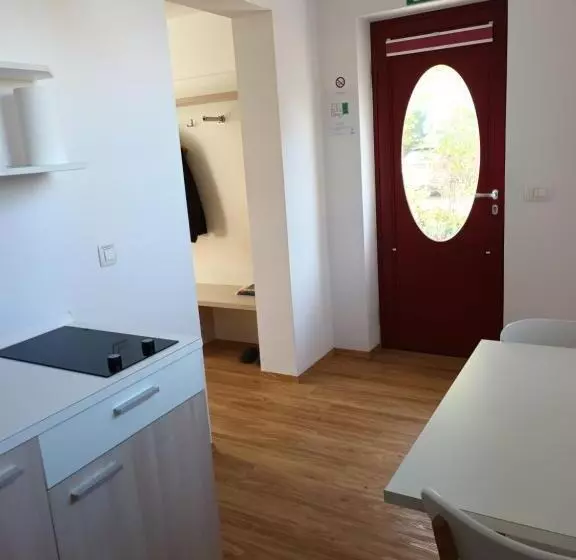 پانسیون Accommodation Baron