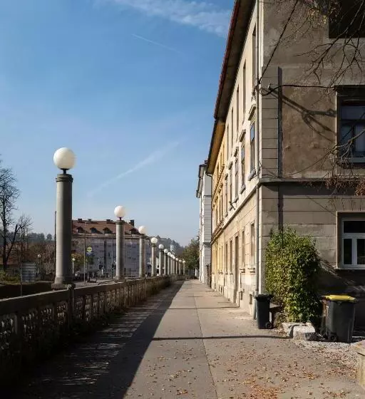 پانسیون Accommodation Baron