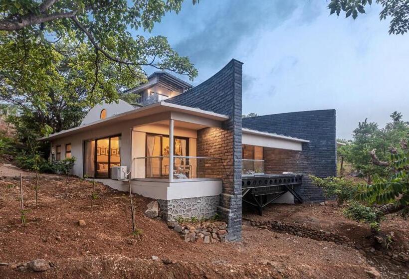 Saffronstays Yahvi Waters By Kosha Villas, Pawna Pool Villa With Stunning Lake View