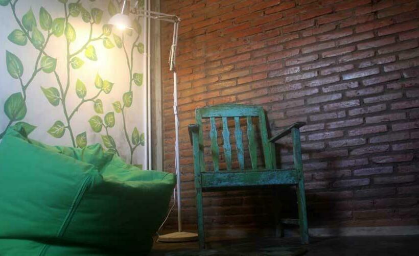 Shelter Hostel Malang