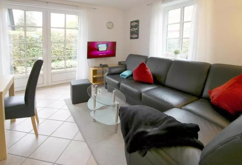 Waldstraße 6c, Haus Halligflieder