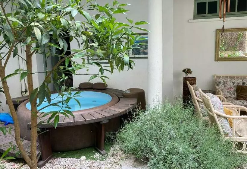 ベッドアンドブレックファースト Villa Rosa Beziers