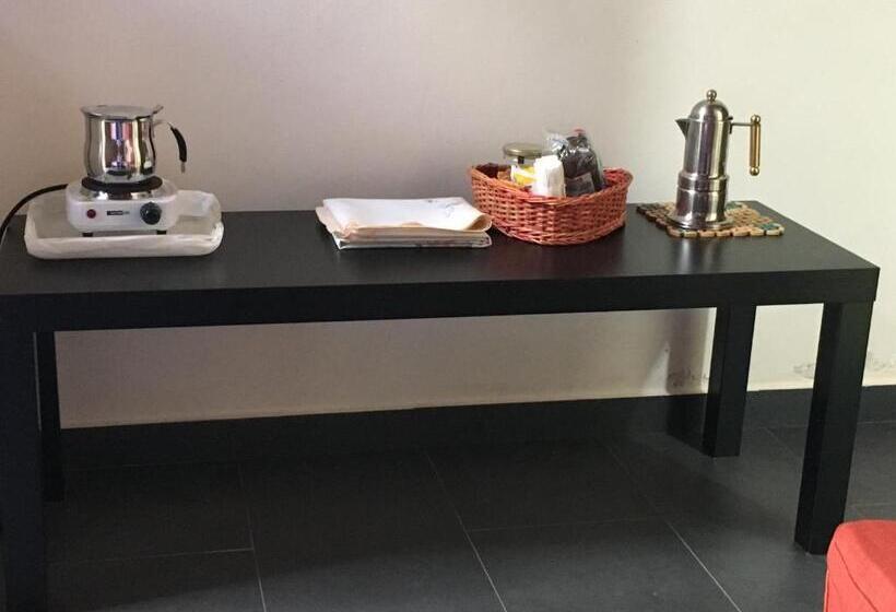 פנסיון Affittacamere Mauto