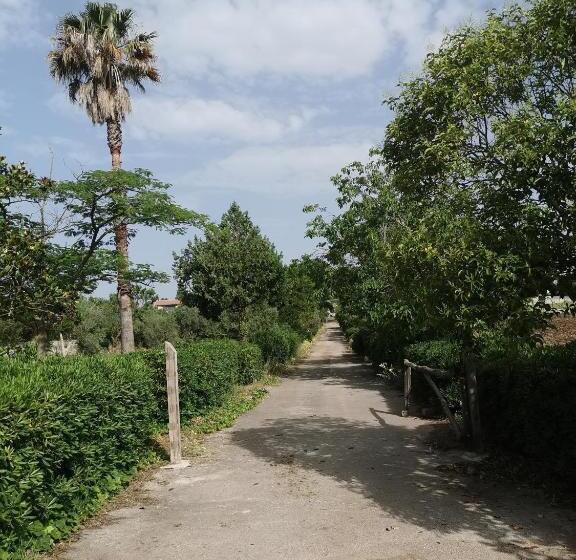 פנסיון Affittacamere Mauto