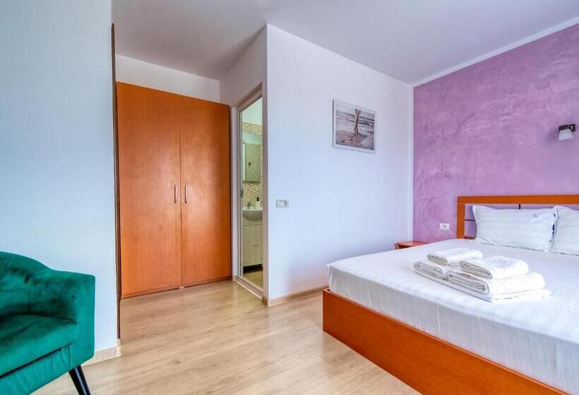 بنسيون Casa Helena