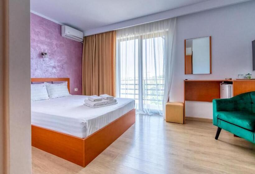 بنسيون Casa Helena