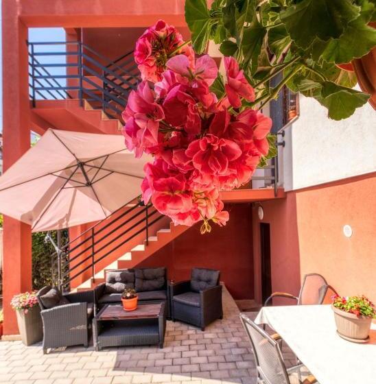 بنسيون Casa Helena