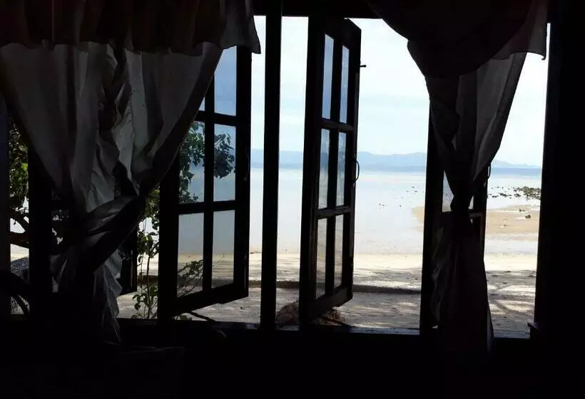 Majatalo Pinks Bungalow