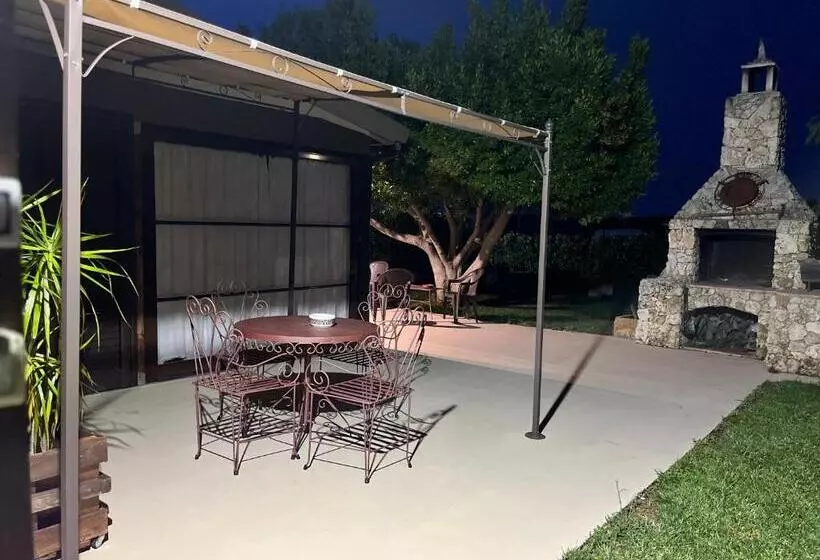 Aamiaismajoitus (B&B) A Lu Fanizza