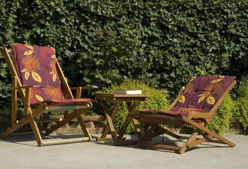 Aamiaismajoitus (B&B) Il Cortile Della Nonna