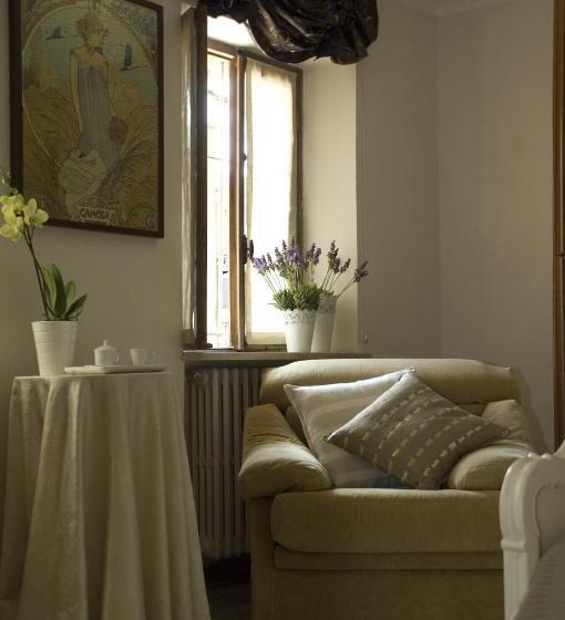 مبيت وإفطار Il Cortile Della Nonna