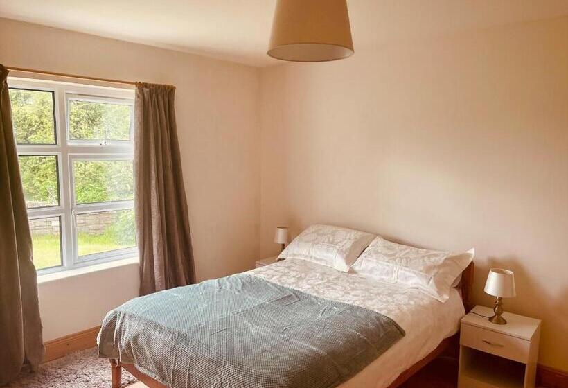 민박 Maghera House