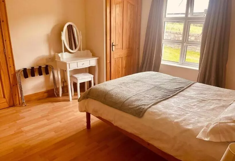 تختخواب و صبحانه Maghera House