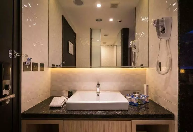 Guide Hotel Taichung Ziyou
