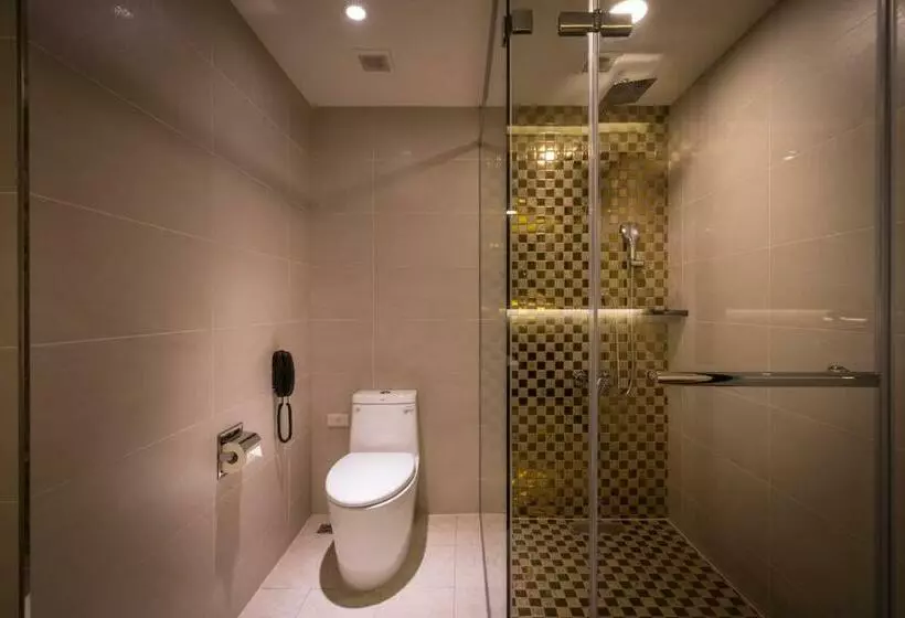 Guide Hotel Taichung Ziyou