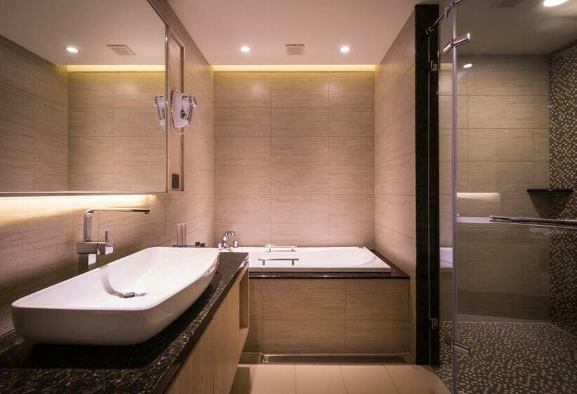 Guide Hotel Taichung Ziyou