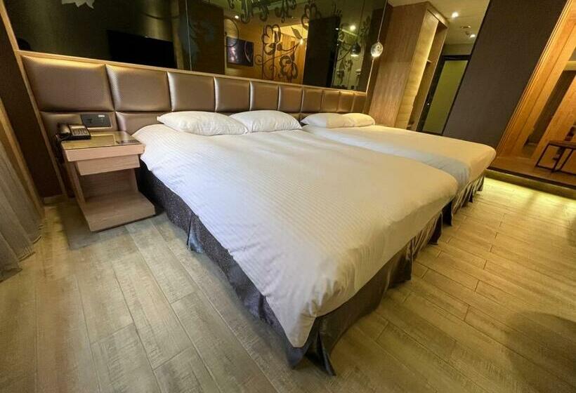 Guide Hotel Taichung Ziyou