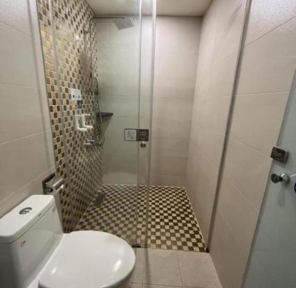 Guide Hotel Taichung Ziyou