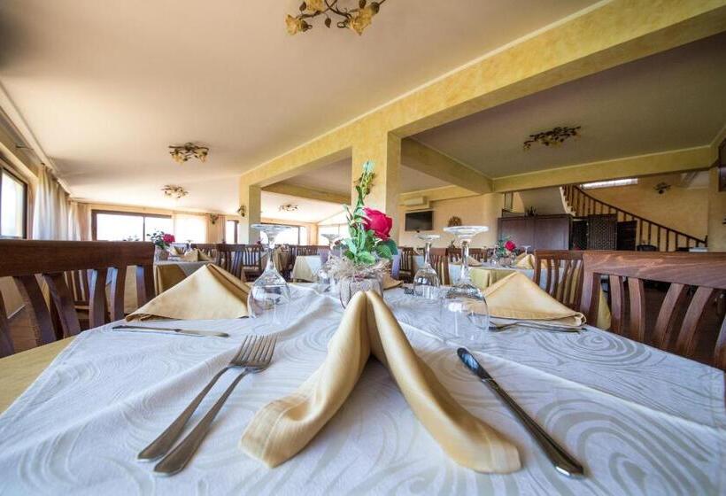 فندق Agriturismo L Antico Carro