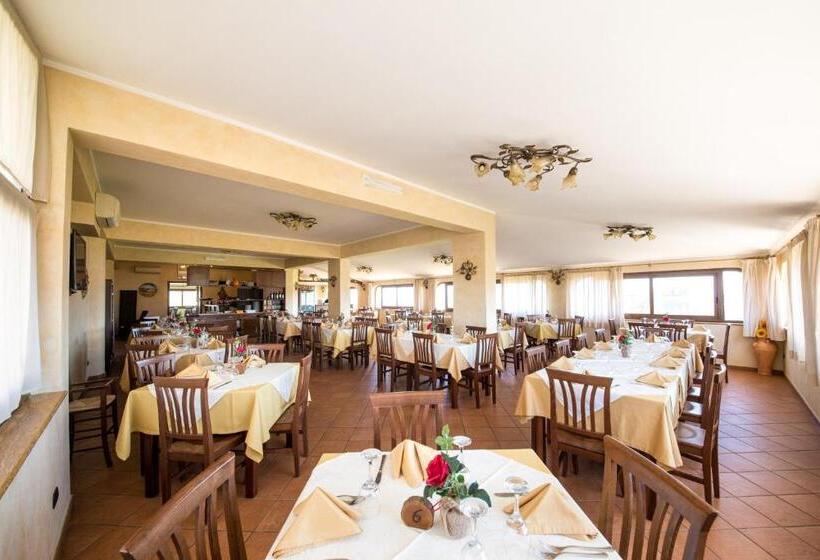 فندق Agriturismo L Antico Carro