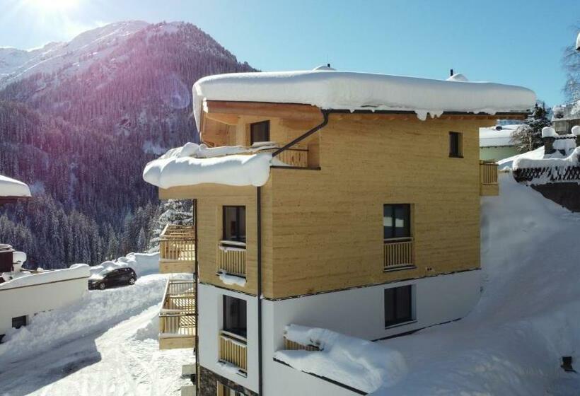 Пансион Arlhome Zuhause Am Arlberg