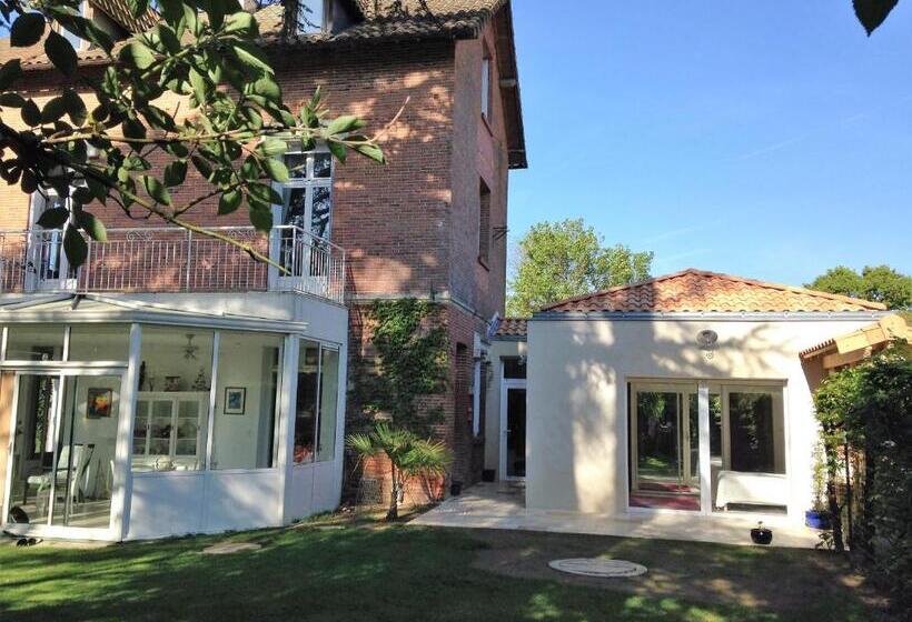 פנסיון La Chambre Colbert