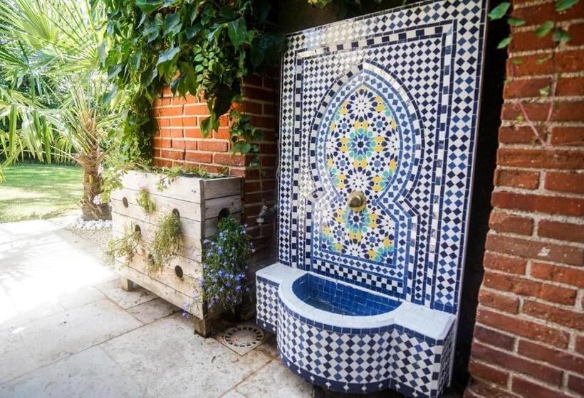 פנסיון La Chambre Colbert