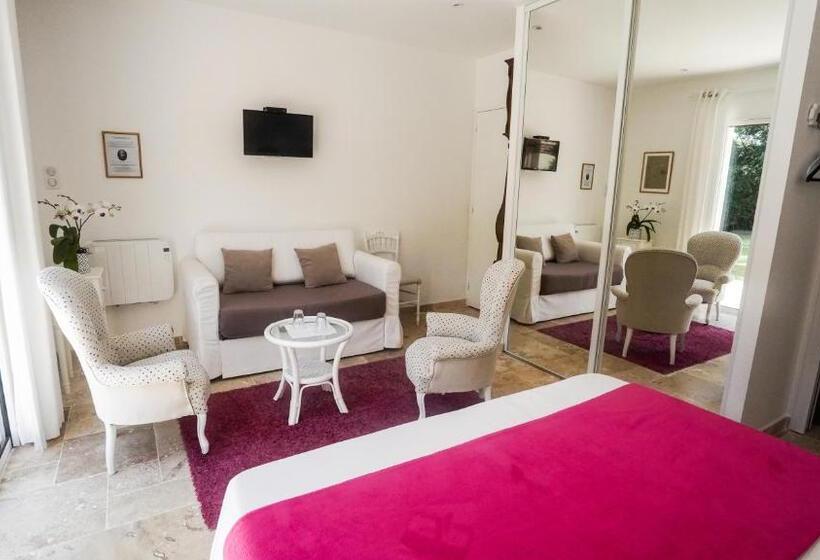 פנסיון La Chambre Colbert