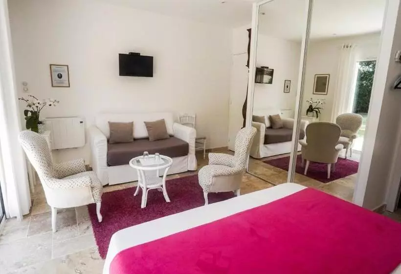 ペンション La Chambre Colbert