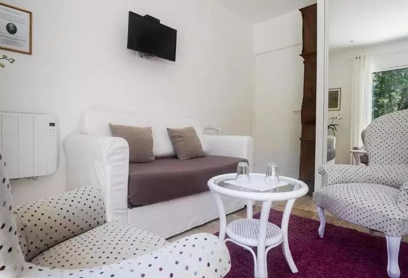 ペンション La Chambre Colbert
