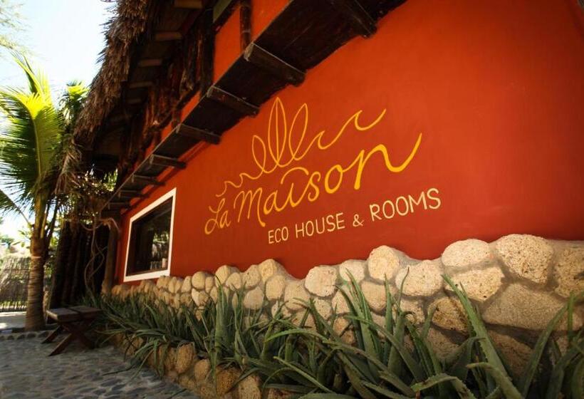 ペンション La Maison Eco House & Yoga