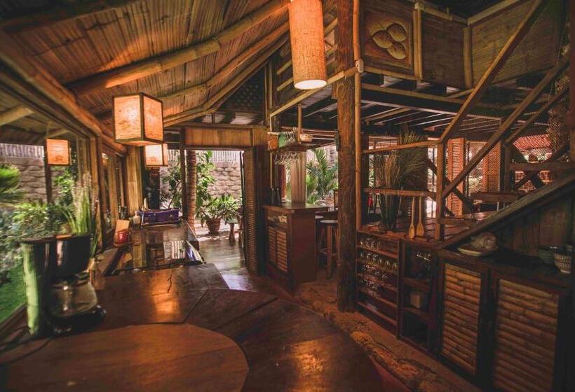 ペンション La Maison Eco House & Yoga