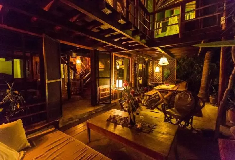 Majatalo La Maison Eco House & Yoga