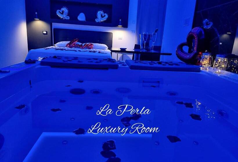 بنسيون La Perla Luxury Room