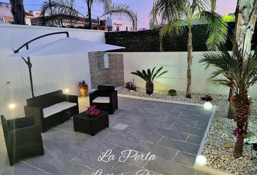 بنسيون La Perla Luxury Room