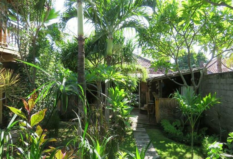 펜션 Lebih Guesthouse Pemuteran