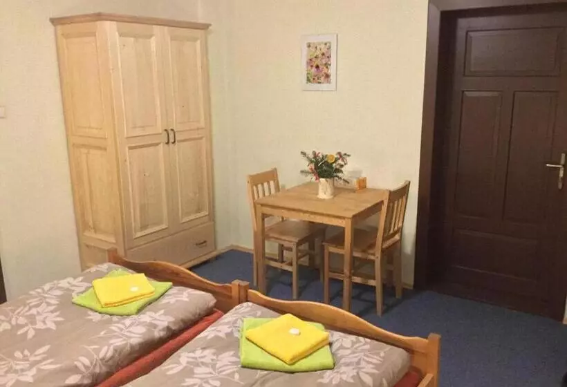 Majatalo Penzion Ida