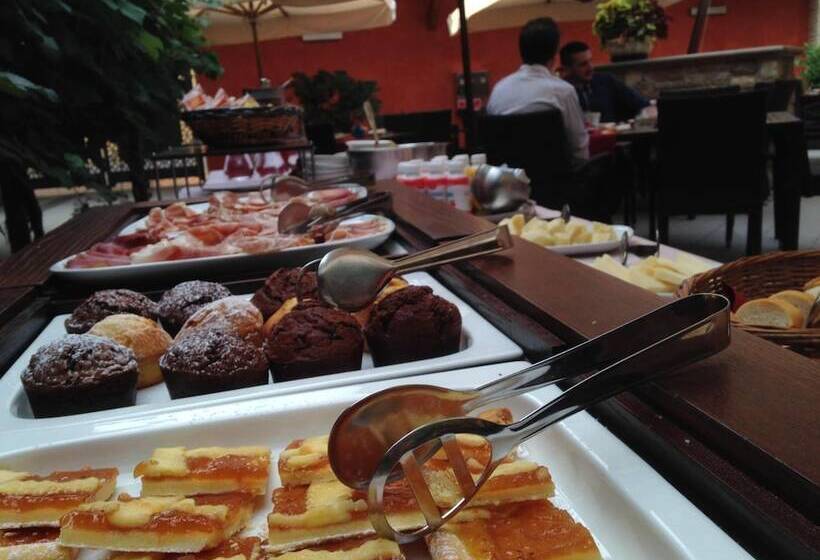 בית מלון כפרי Ai Tre Amici